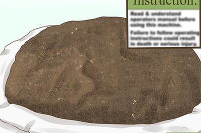 How to Clean a Fish Tank With Sand