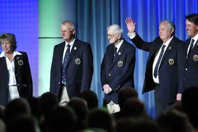 Mickelson, five others in Golf Hall of Fame