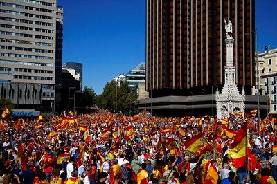 Spaniards Take to Streets as Catalonia Independence Tensions Rise