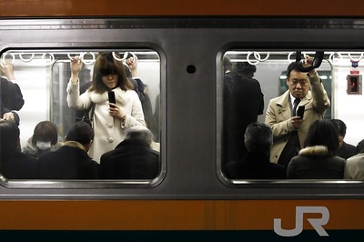 It Happens Only in Japan: Railways 'Deeply Sorry' After Train Leaves 20 Seconds Early
