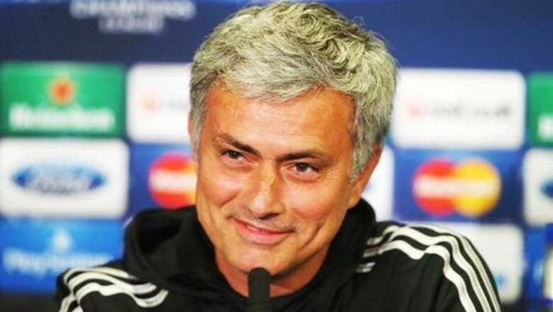 Goalkeeping strength makes Chelsea contenders says Mourinho
