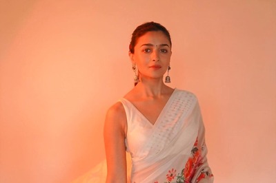 From Alia Bhatt To Mouni Roy: Embrace The 9 Colours Of Navratri Season With Bollywood Celebrities