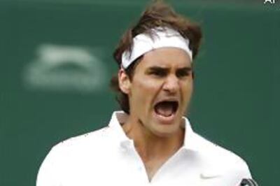 Federer sweeps aside Safin, to meet Nadal in final