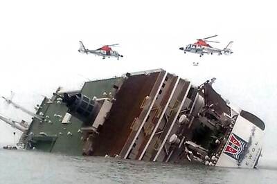 South Korea: 2 dead, 295 missing as ferry sinks