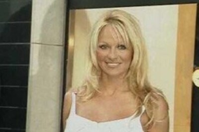 Pamela Anderson suffers miscarriage