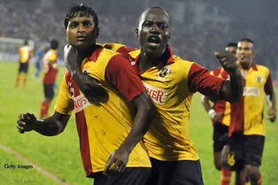 East Bengal surge to the top of the table, edge Arrows 2-1
