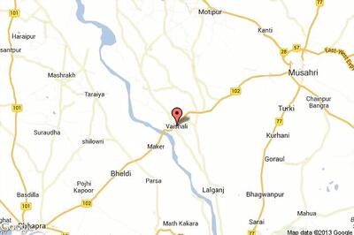 Bihar minister attacked over mid-day meal tragedy