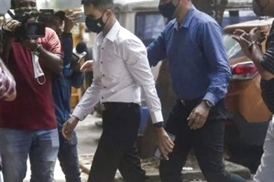 Caste Panel Official Visits Wankhede's House Post Forgery Charge, Wife Says 'Family Safety in Jeopardy'