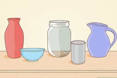 How to Arrange Silk Flowers