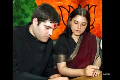 Maneka demands resignations of Beni, Khurshid