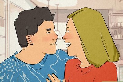 18 Telltale Signs that You’re Feeling Sexual Attraction