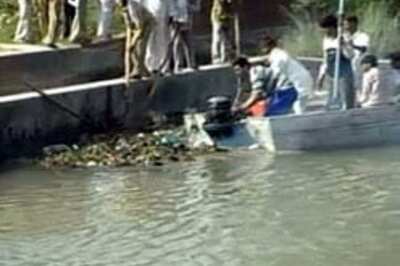 9 of family found dead, note says harassment by bank