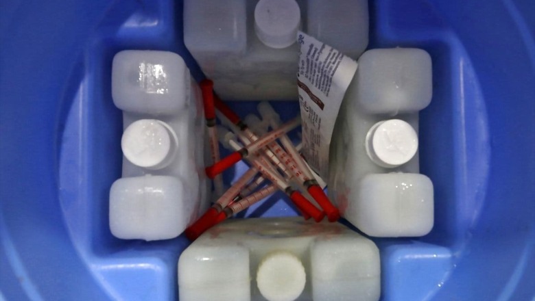 BMC Shuts Private Vaccination Centres in Mumbai Till Monday Due to 'Insufficient Stocks', Govt Ones Open