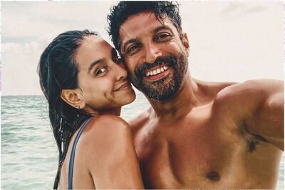Shibani Dandekar Wishes 'Love of Her Life' Farhan Akhtar on Birthday with Shirtless Picture of Actor