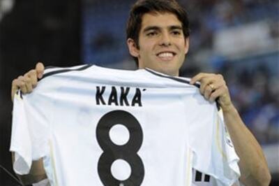 Real Madrid unveil Kaka, aim to restore old glory