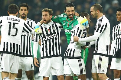 Serie A: Juventus beat Roma 1-0 to keep up pressure on Napoli