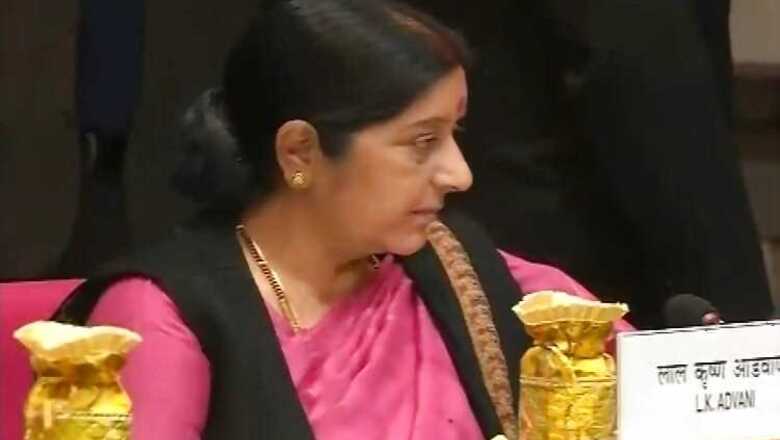 Sushma Swaraj holds talks with Turkmen counterpart on TAPI