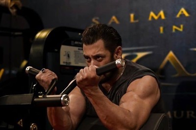 Salman Khan Flaunts Insane Muscles for 'Sikandar' in FIRST Post Since Threat to Salim Khan, See Pic