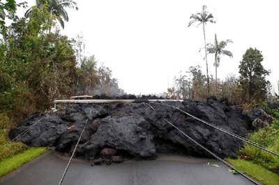 Hawaii's Kilauea Volcano Channeling Molten Rock Through Fits and Starts