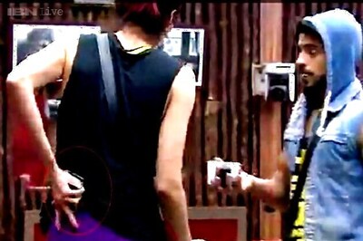 Bigg Boss 8 Halla Bol: No contestant uses mobile phone inside the house, clarifies the team