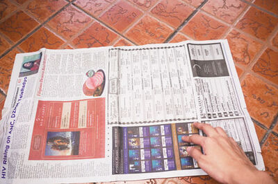 How to Paint Letters on Wood