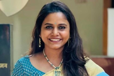 'Nobody Looked For Remote': Hemangi Kavi On Watching Titanic, Dayavan With Parents