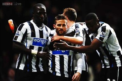 Newcastle secure 3-1 win over West Ham; Crystal Palace beat Stoke