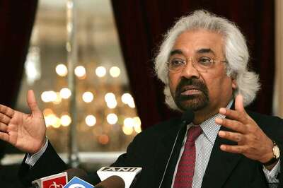 'Son of a Carpenter' Sam Pitroda in a New Cast(E) for Congress in Gujarat Campaign