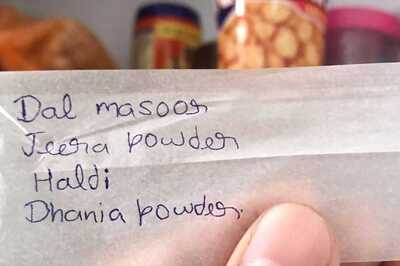 Desi Mom Discovers Daughter's 'Rolling Paper' and Now She is Convinced it is 'Sticky Notes'