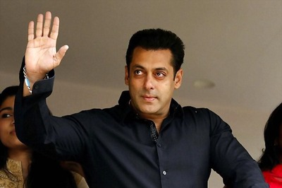My Family and Friends Keep Me Grounded: Salman Khan