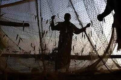 Indian fishing boat fired upon by Pakistan Maritime agency, 1 fisherman injured