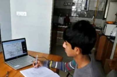 Bengal Govt Partners With Edtech Startup to Push Digital Learning Among School Kids