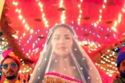 Sunny Leone Teases Fans With First Glimpse of New Song Auntiyaan Dance Karengi, Leaves the Internet Excited