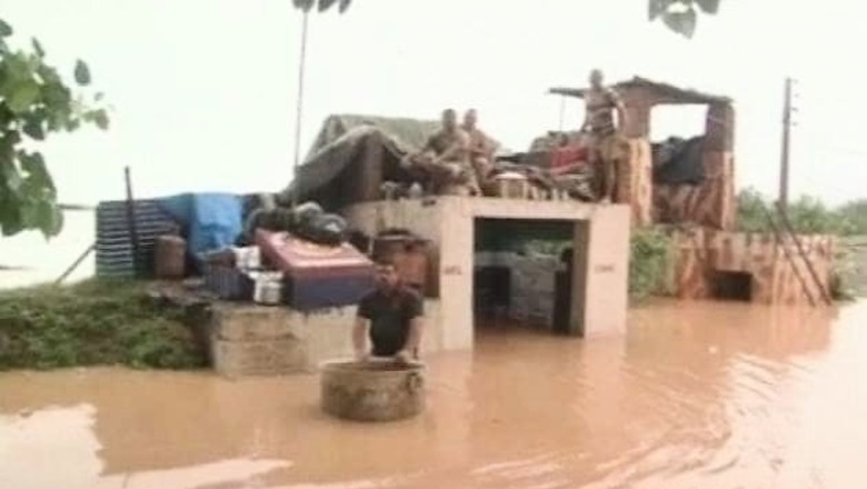 Kashmir floods wash away tourist bookings