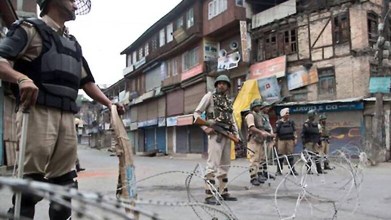 Curfew Remains In Parts of Kashmir Valley