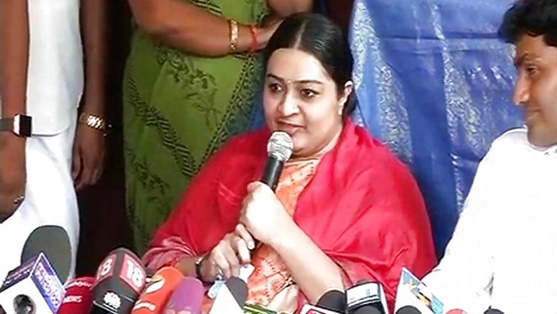 Man Posing as IT Official Causes Flutter at House of Jayalalithaa's Niece Deepa