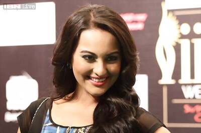 Sonakshi Sinha was nervous about working with Rajinikanth