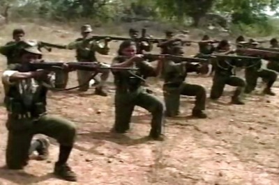 Maoists blow up a school building in Bihar