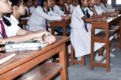 Karnataka Schools to Reopen for Class 9 to 12 Where COVID-19 Positivity is Low