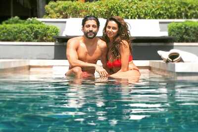 Farhan Akhtar Says Shibhani Dandekar is 'Too Much Cuteness' in This Throwback Video And We Agree