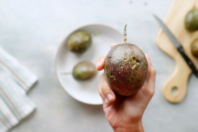 How to Eat Passionfruit