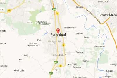 Students 'tonsure' their head to get MDU regional centre in Faridabad