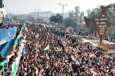 Tricolour Hoisted by 'Dadis' & Rohith Vemula's Mother at Shaheen Bagh on Republic Day