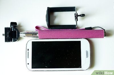 How to Take and Print Photos that Look like Photo Booth Pictures