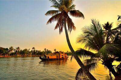 Forget WFH, Here's All You Need to Know About IRCTC's ‘Work From Hotel’ Packages for Kerala