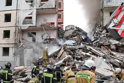 An Apartment Building Partially Collapses In A Russian Border City After Shelling. At Least 8 Killed