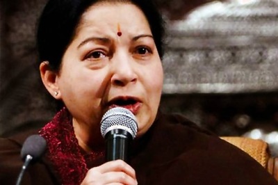 Jayalalithaa refutes DMK charge of sending volunteers to 'Karseva'