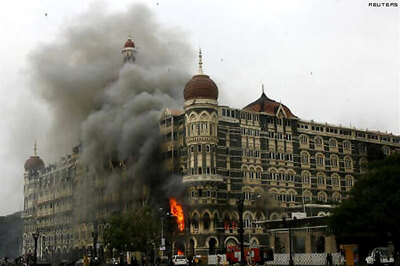 Pakistan says 40 Indians helped 26/11 attackers