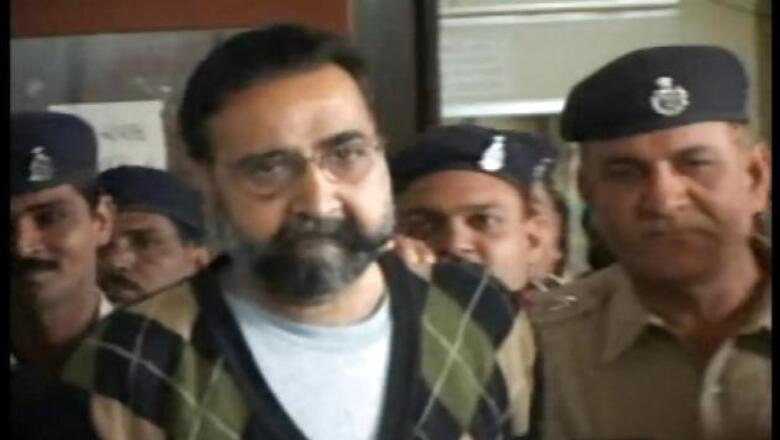 Fire at house of Nithari killings case co-accused Moninder Singh Pandher