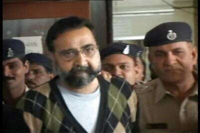 Fire at house of Nithari killings case co-accused Moninder Singh Pandher